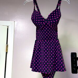 Torrid Peplum Pink & Black Skull Polka Dot Swimsuit 🔥🔥